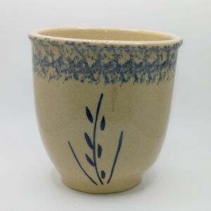 Robinson Ransbottom  1 Quart Kitchen Crock, Blue Sponge Egde Wheat Motiff READ